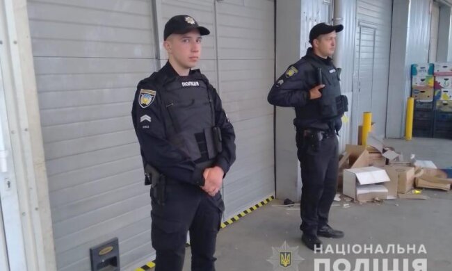 На «Столичному» ринку були поранені три співробітники поліції