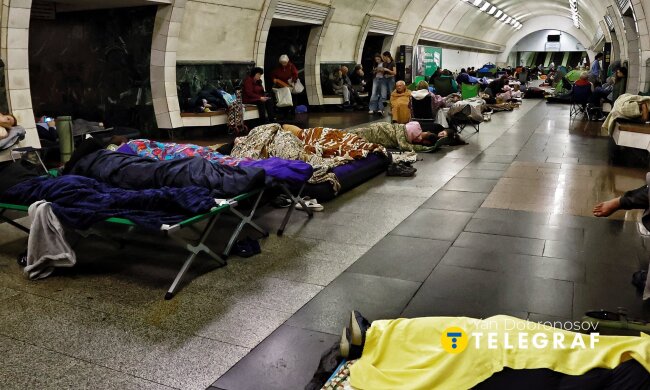 У столичному метро вночі, під час атаки, укривались понад 24 тисячі киян