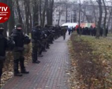 У Києві перекриті підходи до посольства США