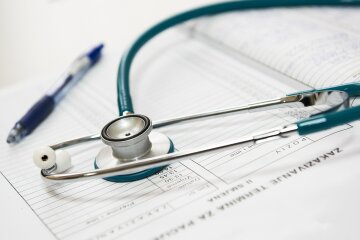 Продавав рецепти на наркотики: в Києві судитимуть головного лікаря приватного медзакладу