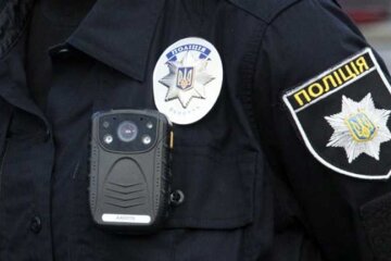 У Києві поліцейський отримував 4 роки зарплату, але на роботу не ходив