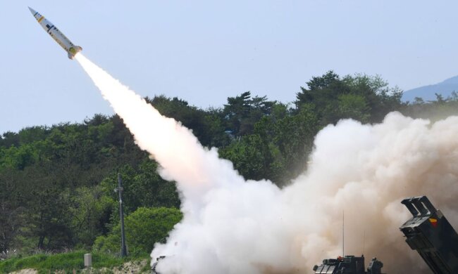 Вторгнення Росії в Україну поклало край тенденції про відмову від ядерного озброєння – The Economist