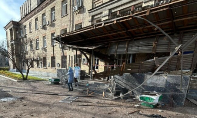 Внаслідок атаки постраждав Інститут отоларингології у Києві