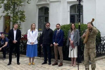 Глава Мінкульту виступив на відкритті виставки про Мазепу в Лаврі попри заяви МКСК про порушення