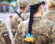 Потрібно все виправити: Зеленський відреагував на скандал із військовим обліком для жінок