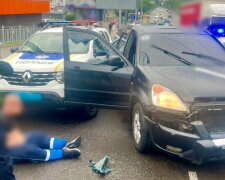 У Києві п’яний водій без номерів влаштував погоню та протаранив три поліцейські авто
