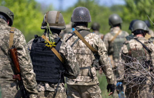 Нам необхідно протриматися певний час: у Зеленського розповіли, коли збираються повертати Донбас