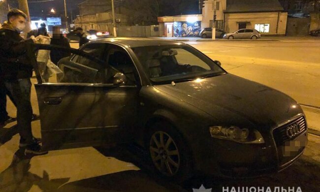 У киянина відібрали п’ять мільйонів гривень готівкою
