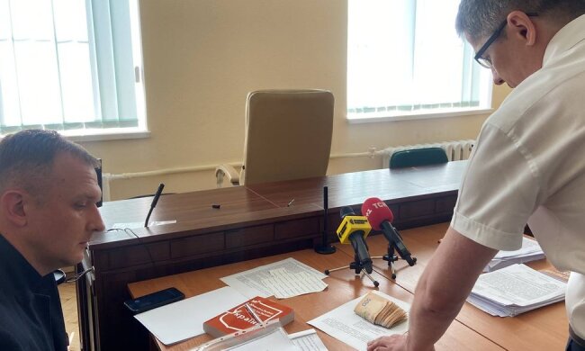 Родина загиблого на блокпосту нацгвардійця повернула гроші адвокатам Тандира, які можуть бути від обвинуваченого