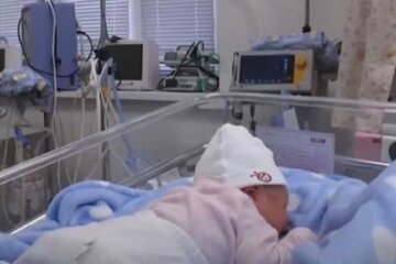 У “вікні життя” столичного пологового знайшли новонароджену дівчинку
