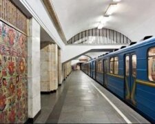За відсутність масок оштрафували майже 2,5 тис. пасажирів київського метро