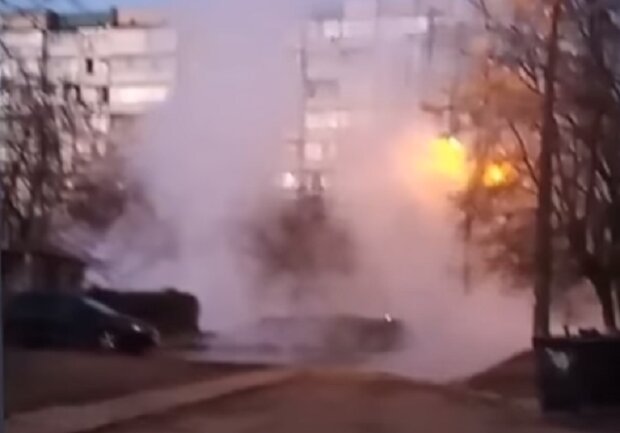 Не тільки Либідська: менш ніж за 12 годин в столиці прорвало ще три теплотраси (відео)