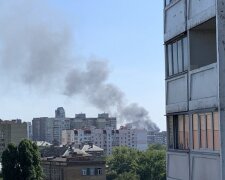 На складі в Києві масштабна пожежа