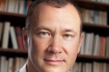 Стало відомо, кому перейдуть виборчі потужності Супруненка