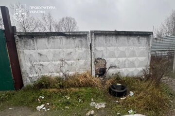 У Дарницькому районі Києва пролунало кілька вибухів: відомо про загиблого
