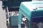 З Подільсько-Воскресенського мосту серед білого дня вкрали ванти