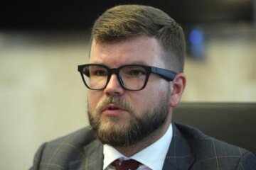 Директор Укрзалізниці сказав, скільки отримує за місяць