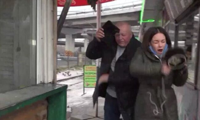 У Києві напали на знімальну групу телеканалу, відкрито слідство (відео)
