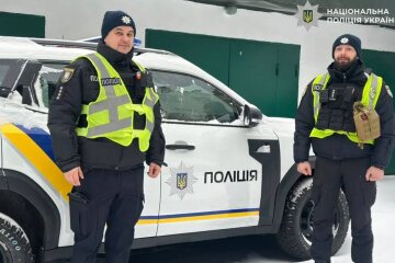 Немовля з’явилося завдяки поліції: у Києві допомогли прорватися крізь затори