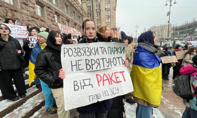 Гроші на ЗСУ — під КМДА відбулася суботня акція на підтримку армії та військових
