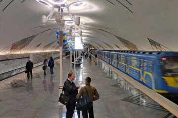 Порятунок чоловіка з кровотечею на “Теремках”: в поліції розповіли, що з ним трапилося