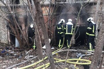 У київській Олександрівській лікарні спалахнула пожежа