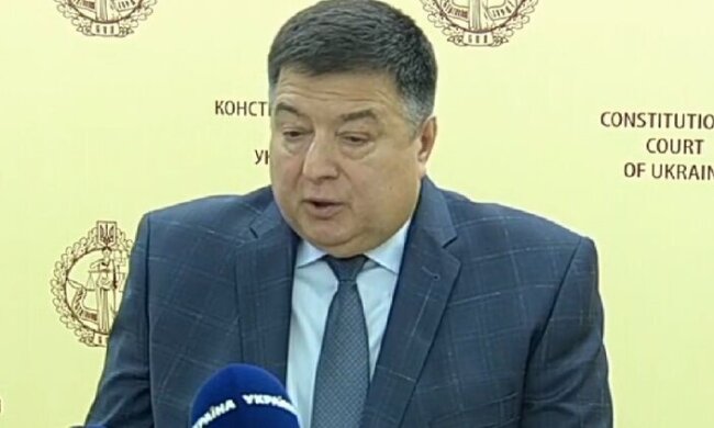 Всі ознаки конституційного перевороту: голова КСУ Тупицький про законопроєкт Зеленського (відео)