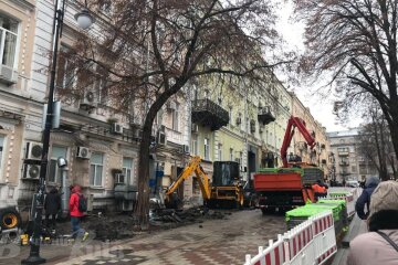 Веранда ресторану біля Золотих воріт демонтована
