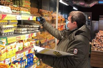 В магазинах Києва знизились ціни на продукти: АМКУ