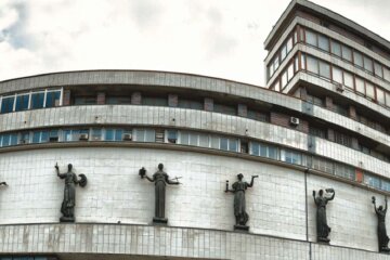 У Києві художників виганяють із майстерень — причиною вказують відключення світла