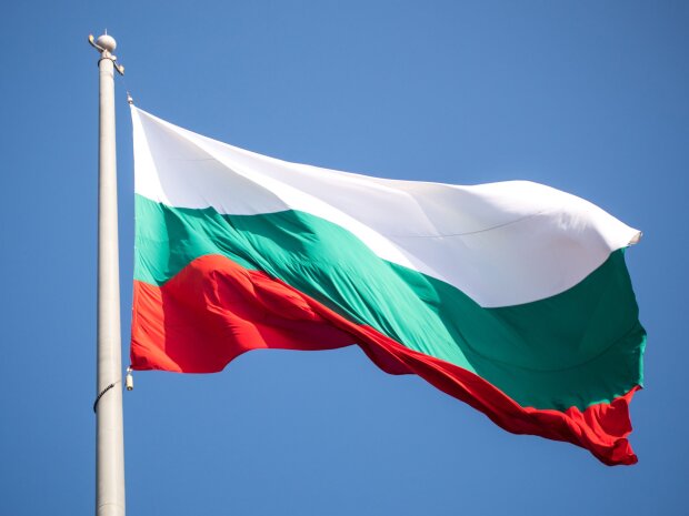 Болгарія вперше офіційно відправить Україні військову допомогу