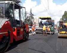 Дорожні обмеження у Києві: де саме з 29 квітня розпочнуть ремонт проїжджої частини та ліквідацію просідань