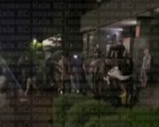 В одному з житлових комплексів столиці зчинилась масова бійка