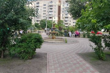 Новий сквер з фонтаном відкрили на Дарниці