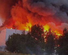 Росія вдруге атакувала склади VARUS на Київщині: знищено та пошкоджено багато товарів