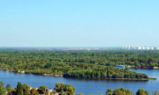 Від Зеленського вимагають зберегти та відновити водний стадіон у Києві