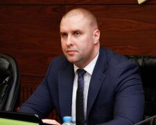 Під Харковом окупанти обстріляли фабрику: спалахнула пожежа, є загиблий