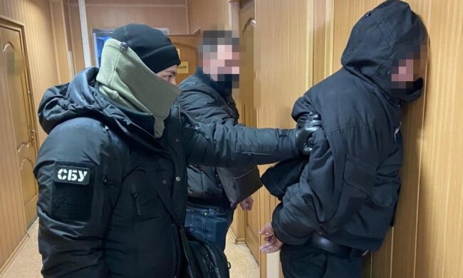 Бійці СБУ затримали чиновника київського Водоканалу за хабар