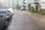 Київ накрила тропічна злива (відео)