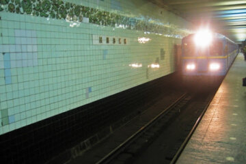 У київському метро поліцейський врятував пасажира з серцевим нападом