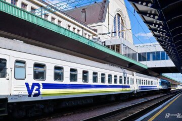 «Укрзалізниця» призупинила продаж квитків! Що відомо та коли чекати відновлення?