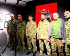 «Проєкт 24 022 022»: у Києві відкрили виставку художників-військових про трансформацію життя