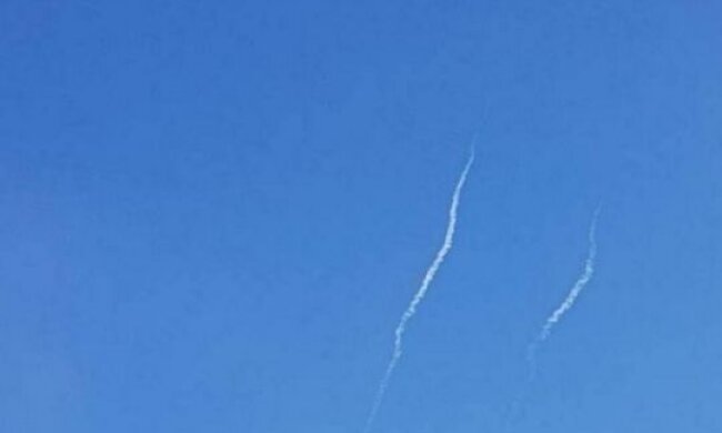 Окупанти обстріляли один із районів Харкова, є поранені (відео)