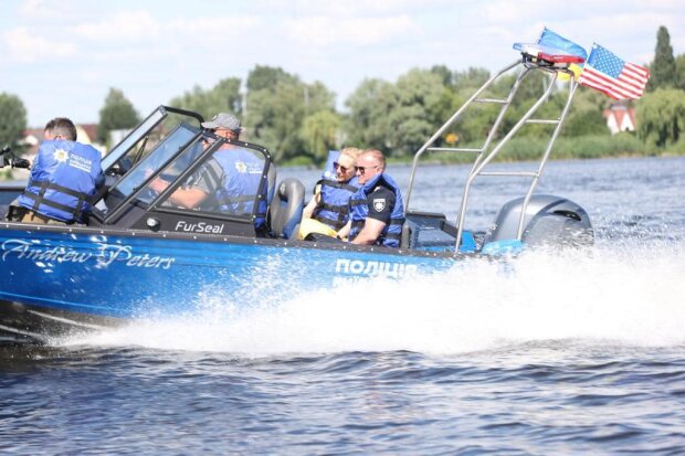 Відбувся спуск на воду п'яти катерів водної поліції Київщини