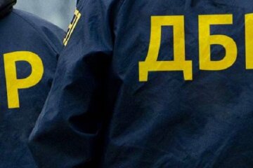 ДСР разом з ДБР викрило схему масштабних “відкатів” в Секретаріаті Кабміну 