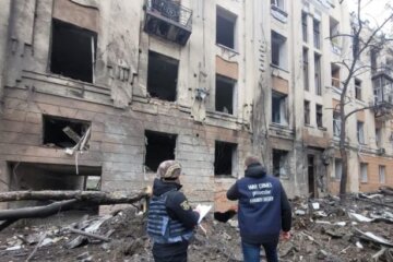 Ракета влучила у будівлю університету Бекетова у Харкові, вже 5 поранених