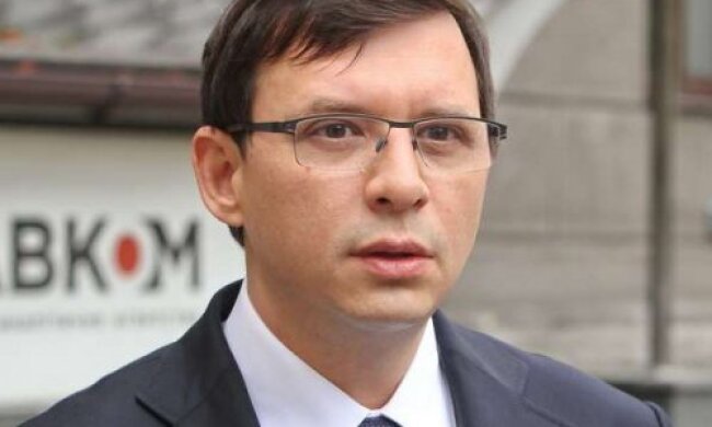 Політолог звинуватив Мураєва, який знаходиться під російськими санкціями, в обмані виборців