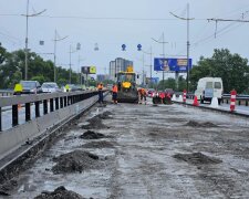 Кличко вирішив виправдатись за поганий стан мостів тим, що його дискредитує центральна влада