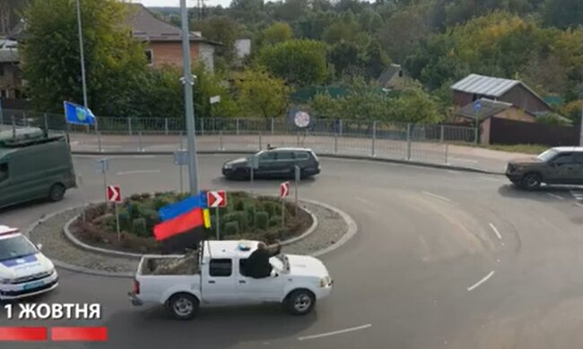 В одному з міст Київщини відбувся автопробіг на честь захисників і захисниць
