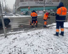 У Києві снігопад та ожеледиця — водіїв просять не виїжджати без нагальної потреби